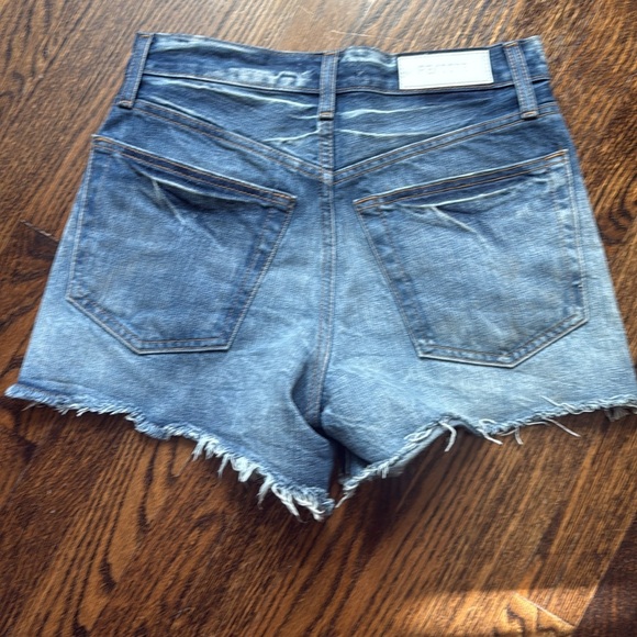 Redone 90’s low slung shorts. - Picture 9 of 9